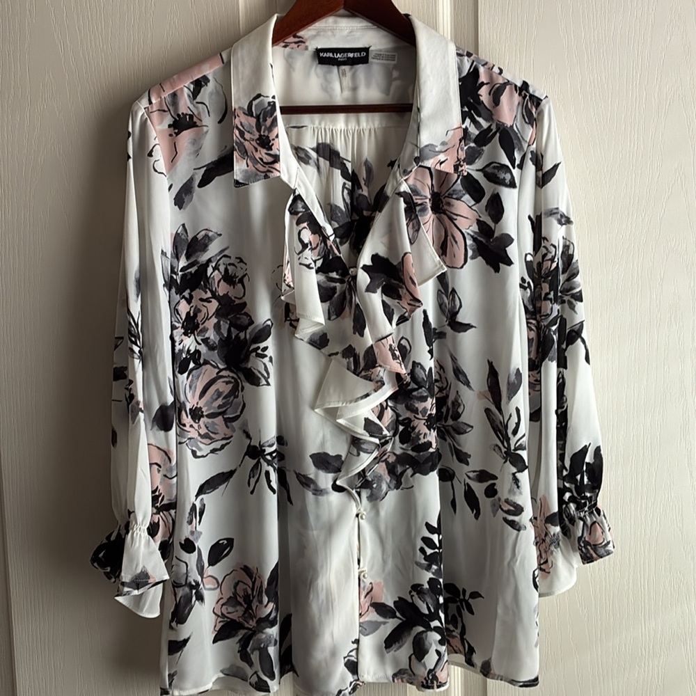 Floral Ruffle Blouse - Black and Pink